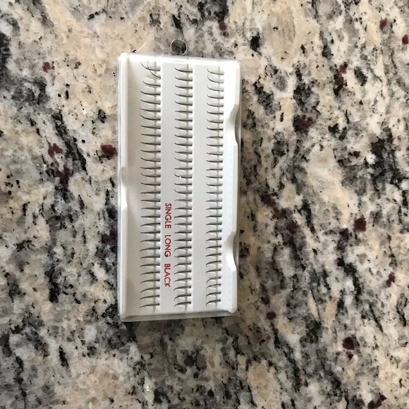 Eyelash Extension Kits - Picture 3 of 4